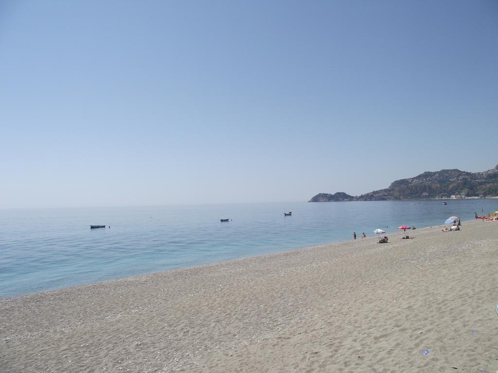 B&B Il Mare Degli Dei Letojanni Luaran gambar